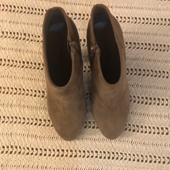 {Call it Spring} EUC• Booties - Picture 3 of 6